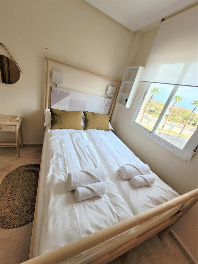 Appartement Chilledholidays à Torrevieja Extérieur photo